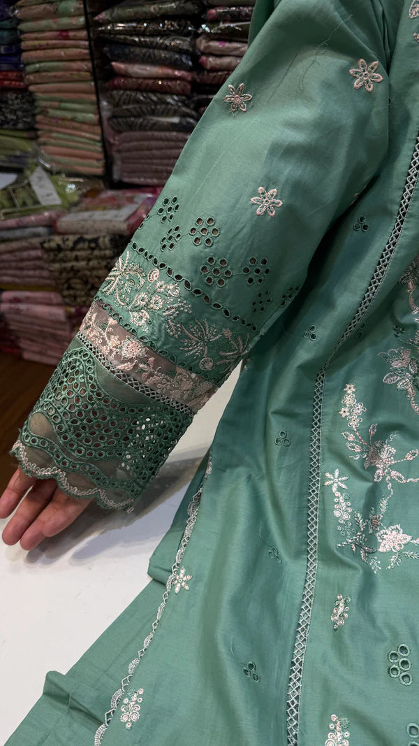 QALAMKAR LAWN 2PC RTW SB02 (Pistachio)