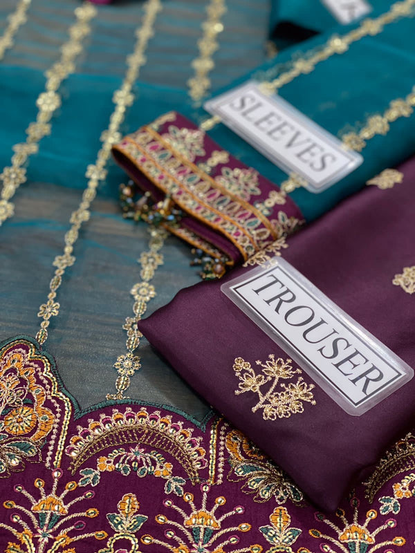 Baroque Chantelle Embroidered Chiffon | Unstitched Replica