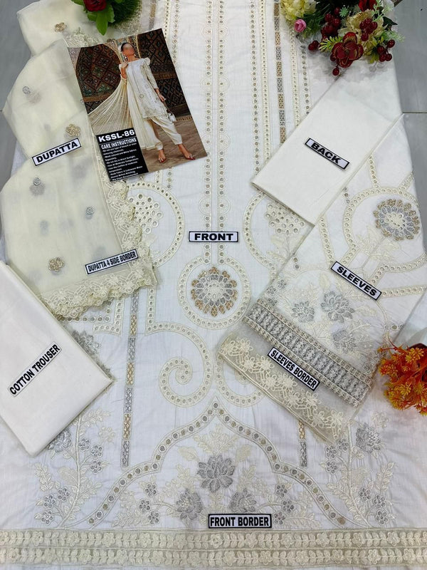 Maria B | White - Chickenkari Lawn Collection Replica