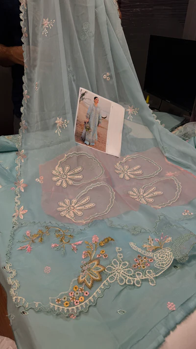 QALAMKAR LAWN AYRA