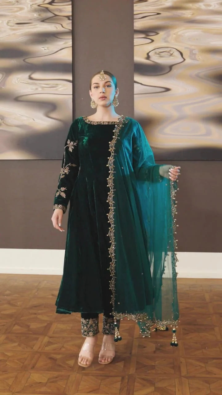 Gulnaz Khan Green/Black Velvet Collection Replica