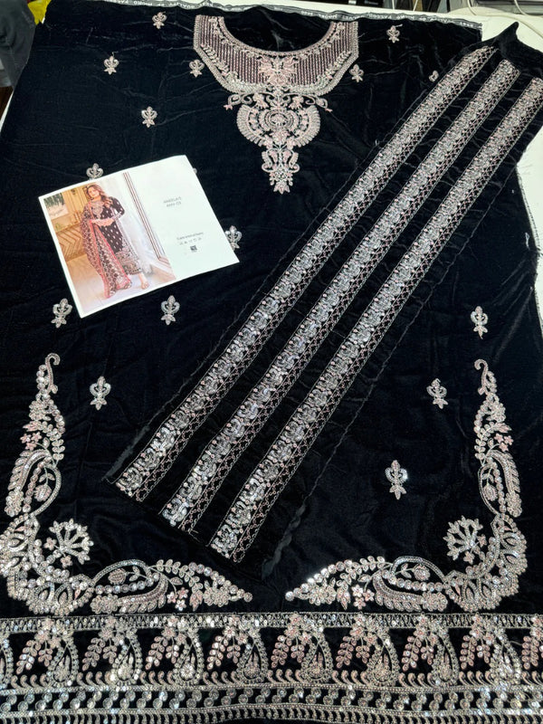 Aneelas Velvet AVT06 – Luxe Black Edition