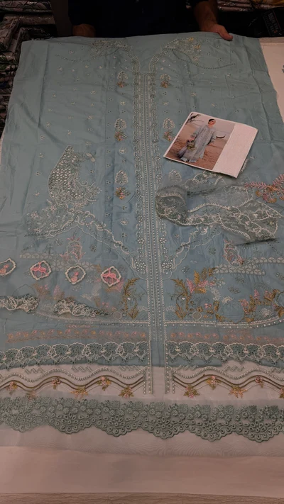 QALAMKAR LAWN AYRA