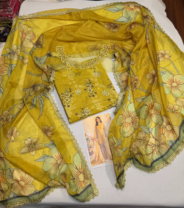 Iznik UE-446 Lawn
