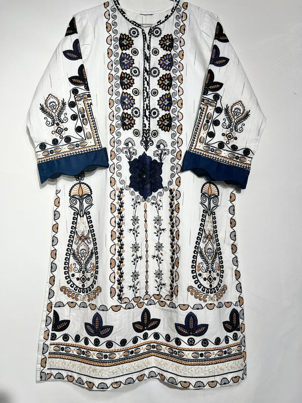 Ethnc | Rozana Collection 25 | BEIGE AND BLACK EMBROIDERED KHADDAR