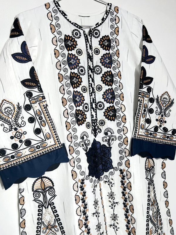 Ethnc | Rozana Collection 25 | BEIGE AND BLACK EMBROIDERED KHADDAR