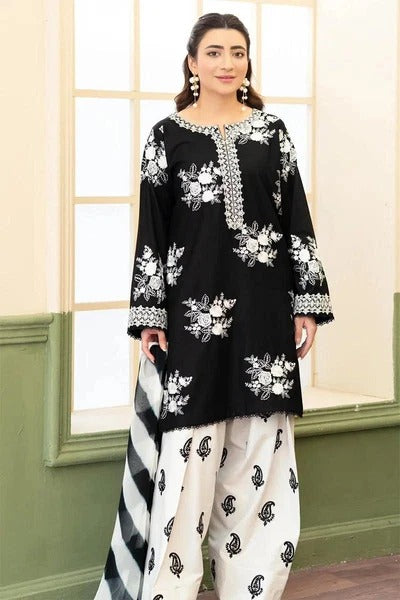 ZARA SHAHJAHAN BLACK & WHITE