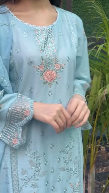 QALAMKAR LAWN MEESHA RTW